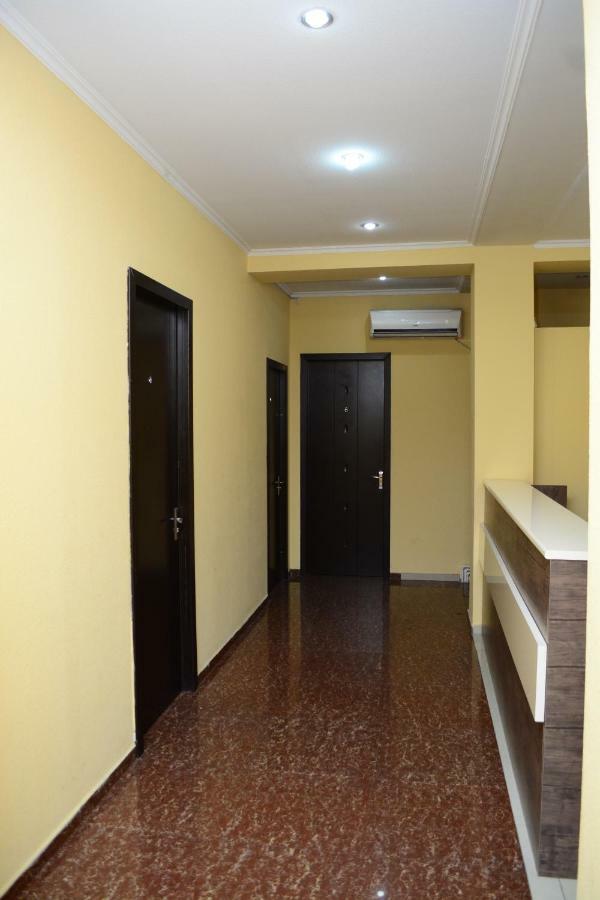 Rostus Hotel Tbilisi Exterior photo